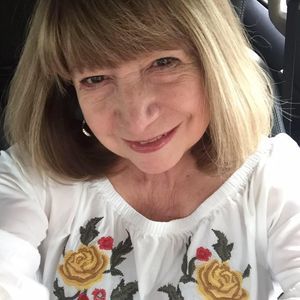 Meet your Posher, Nina